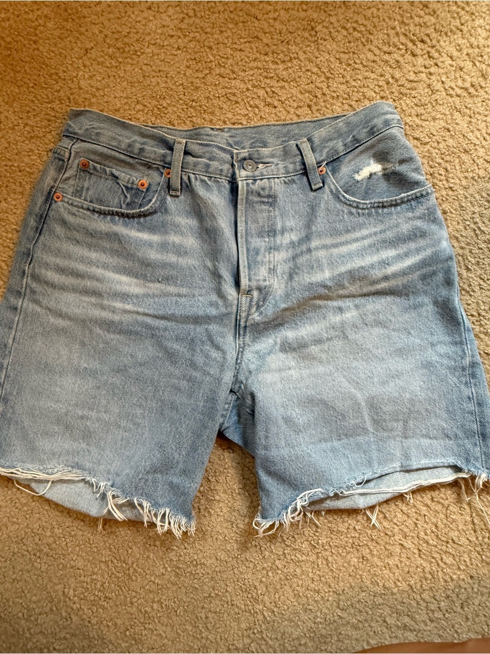 Levi's 90s Fit Mid Thigh Denim Shorts Sz 29 Light Wash Urban Outfitters Jean